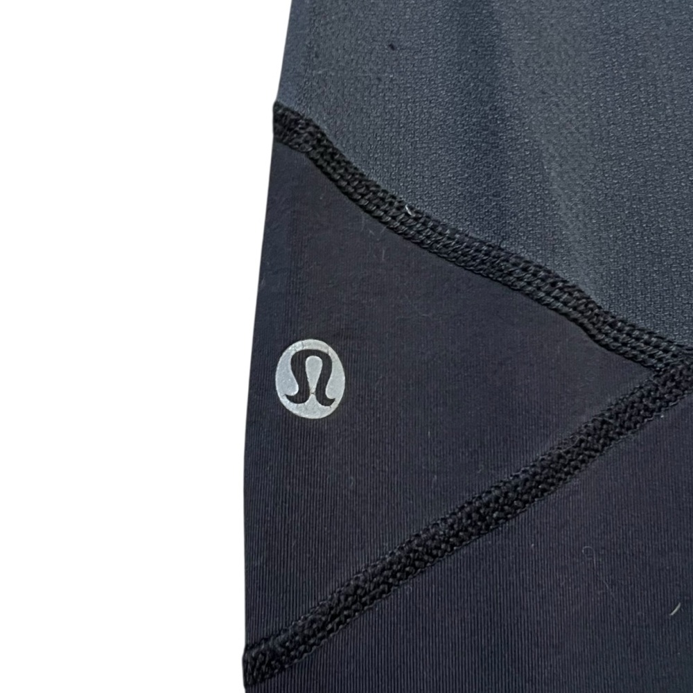 Lululemon Black Base Pace High-Rise Cropped Leggings 22" Size 4 - Picture 8 of 8